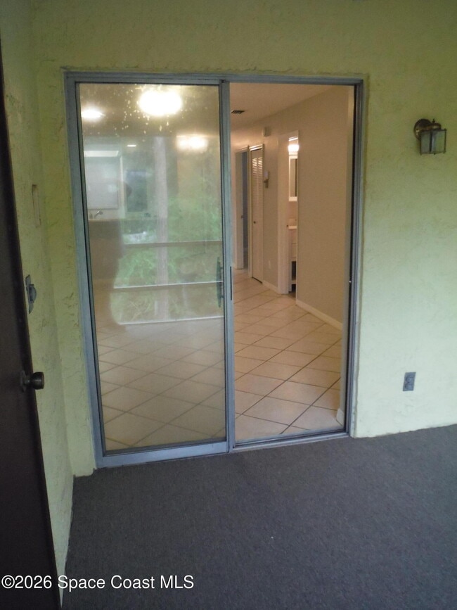 Building Photo - 3035 Sir Hamilton Cir