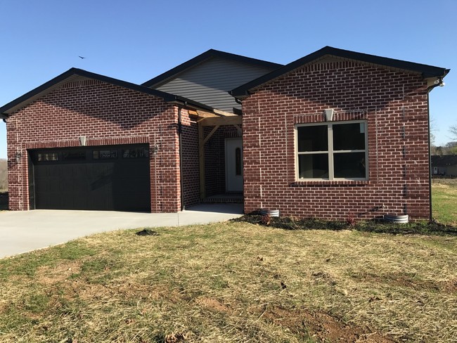 Building Photo - 1042 Quiver Ln,  Sango Exit 11