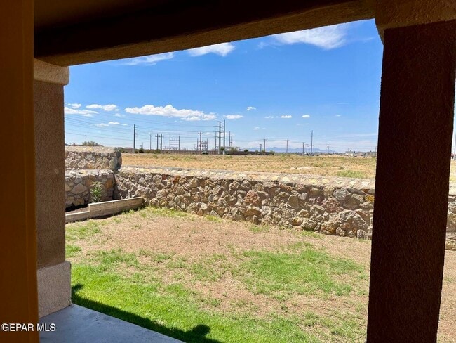 Building Photo - 2213 Wild Point Pl