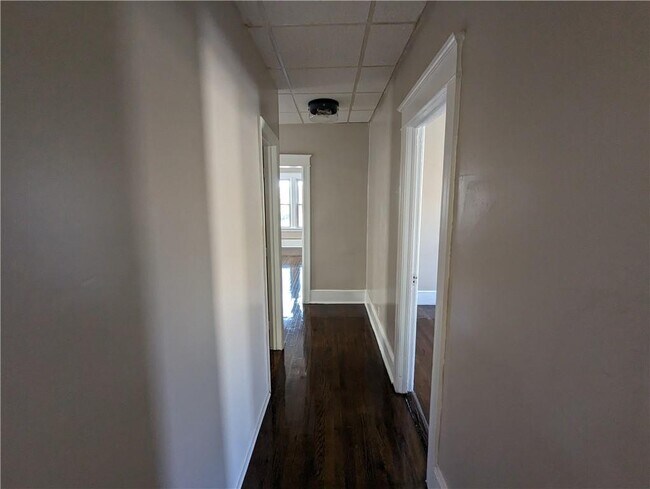Building Photo - 65 Academy St