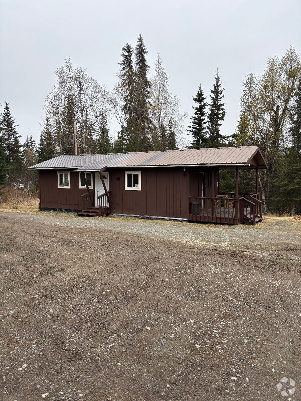 Building Photo - 49144 Shadura Rd