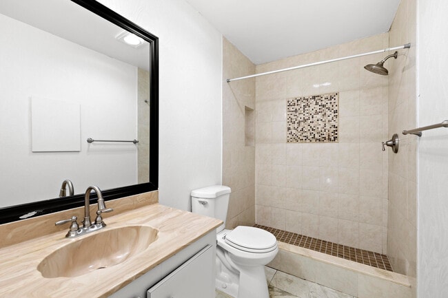 Building Photo - 7734 Balboa St