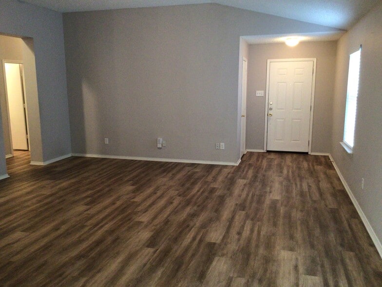 Building Photo - 4809 Madyson Ridge Dr