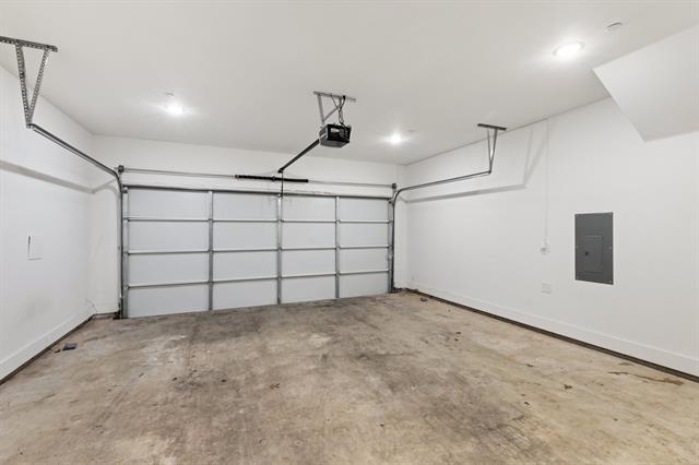 Building Photo - 1147 N Madison Ave