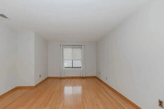 Building Photo - North Bergen