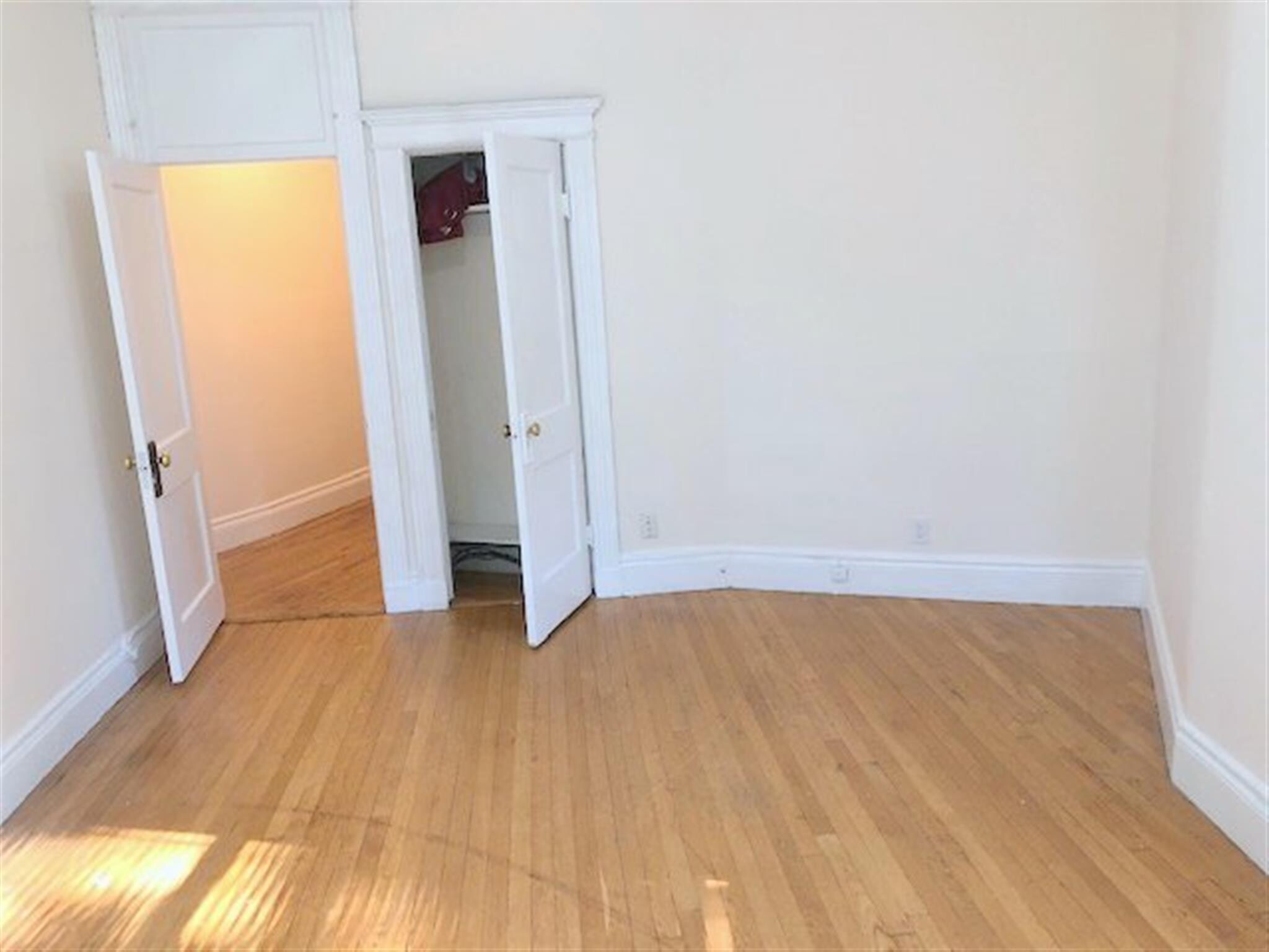 Building Photo - 90 Kirkland St