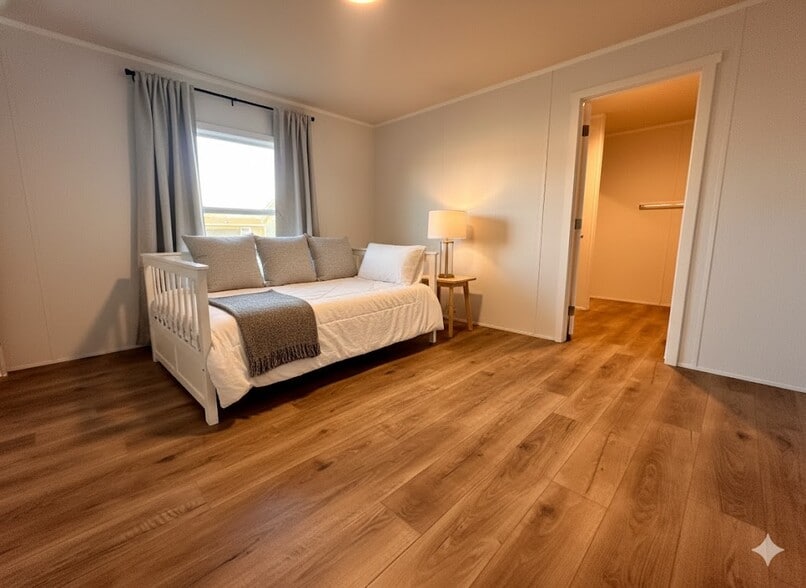 Building Photo - 11 Lapin St