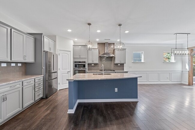 Building Photo - 460 Young Landing Ct