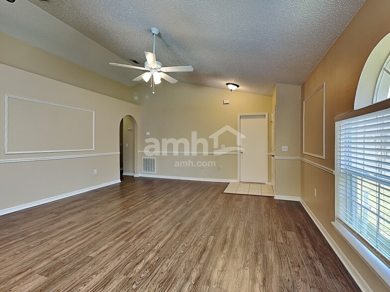 Building Photo - 6524 Tabogi Trl