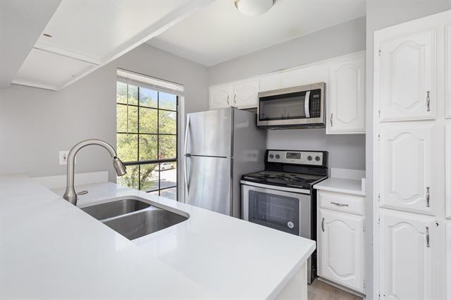Building Photo - 932 Turtle Cove