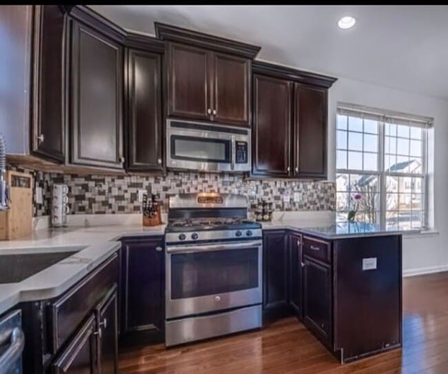 Building Photo - 160 Sowers Dr