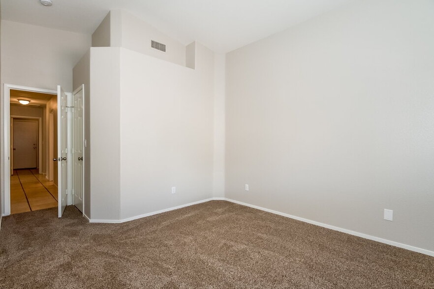 Building Photo - 5216 Backwoodsman Ave