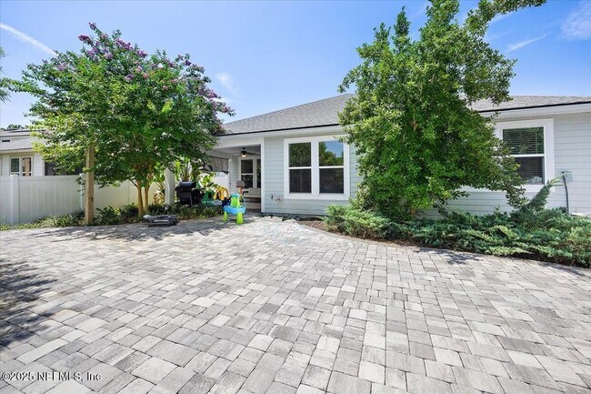 Building Photo - 94 Cabot Pl