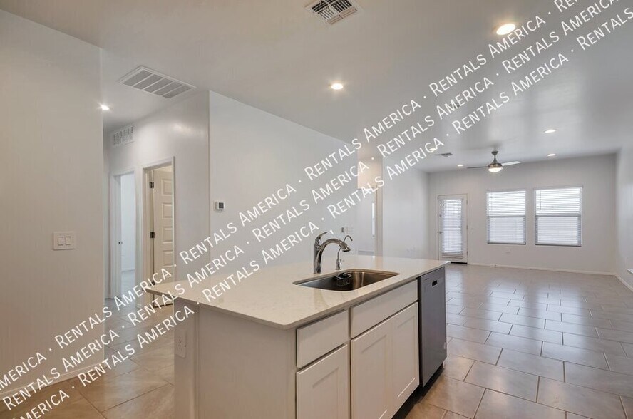 Building Photo - 3559 N Kellen Canyon Ct