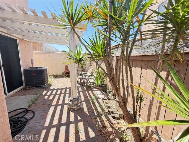 Building Photo - 1250 Kinnow Ct