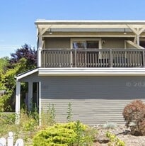 Building Photo - 9303 SW Hill St