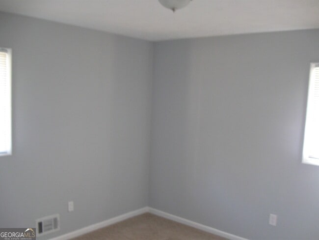 Building Photo - 210 E Richardson St