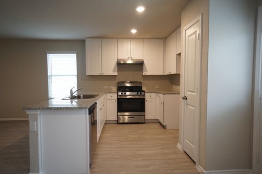 Building Photo - Newer Construction Home in West San Antonio
