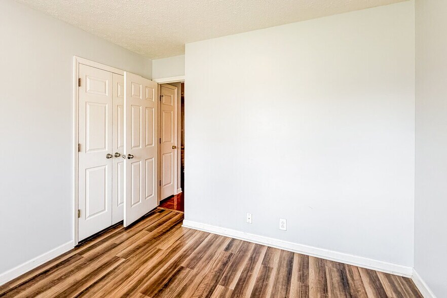 Building Photo - 608 Winthrop Ave