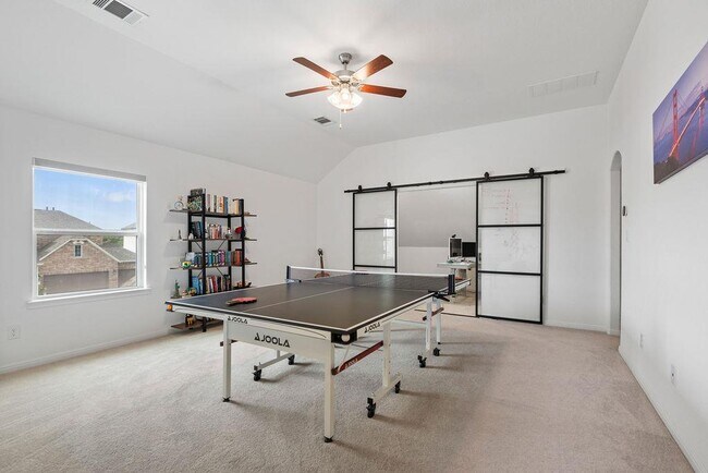 Building Photo - 920 Villa Rialto View