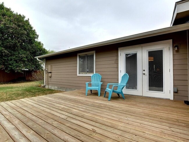 Building Photo - 11108 Applewood Dr