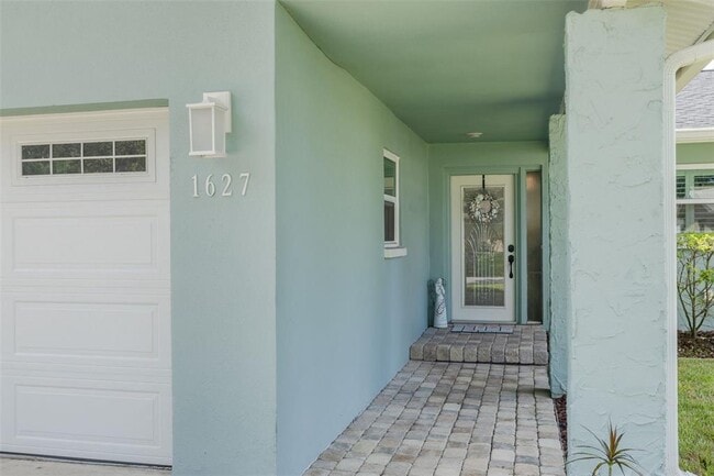 Building Photo - 1627 Dale Cir S