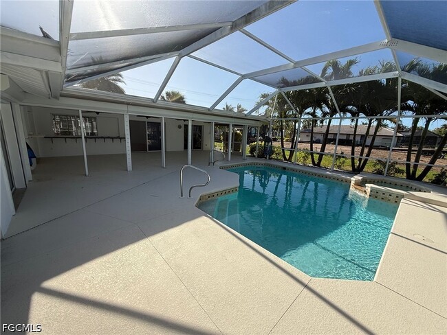 Building Photo - 5354 Coral Ave