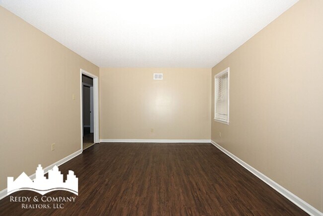 Building Photo - Welcome to 3132 Rosebay!