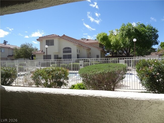 Building Photo - 1029 Allure Dr