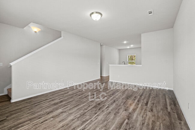 Building Photo - 2287 S Ouachita Dr