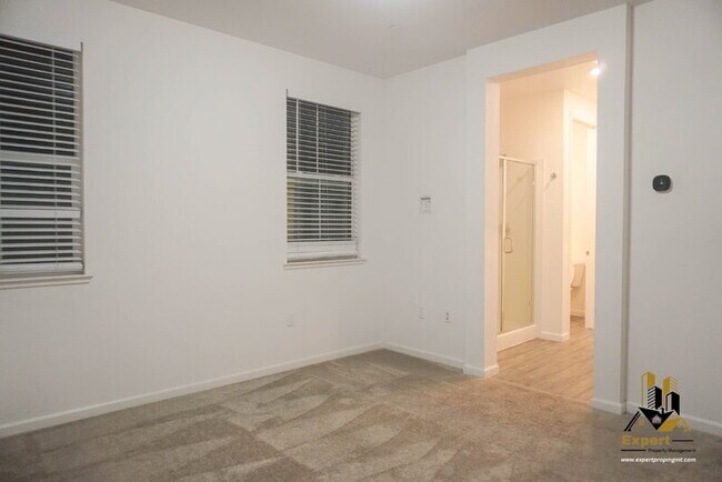 Building Photo - 2939 Limoges Walk