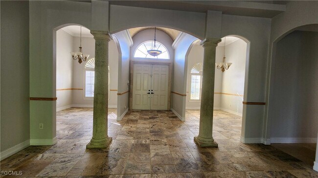 Building Photo - 2508 14th St W