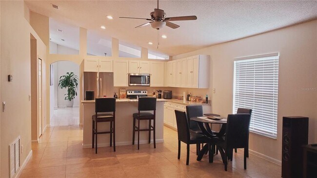 Building Photo - 2308 Lily Pad Ln