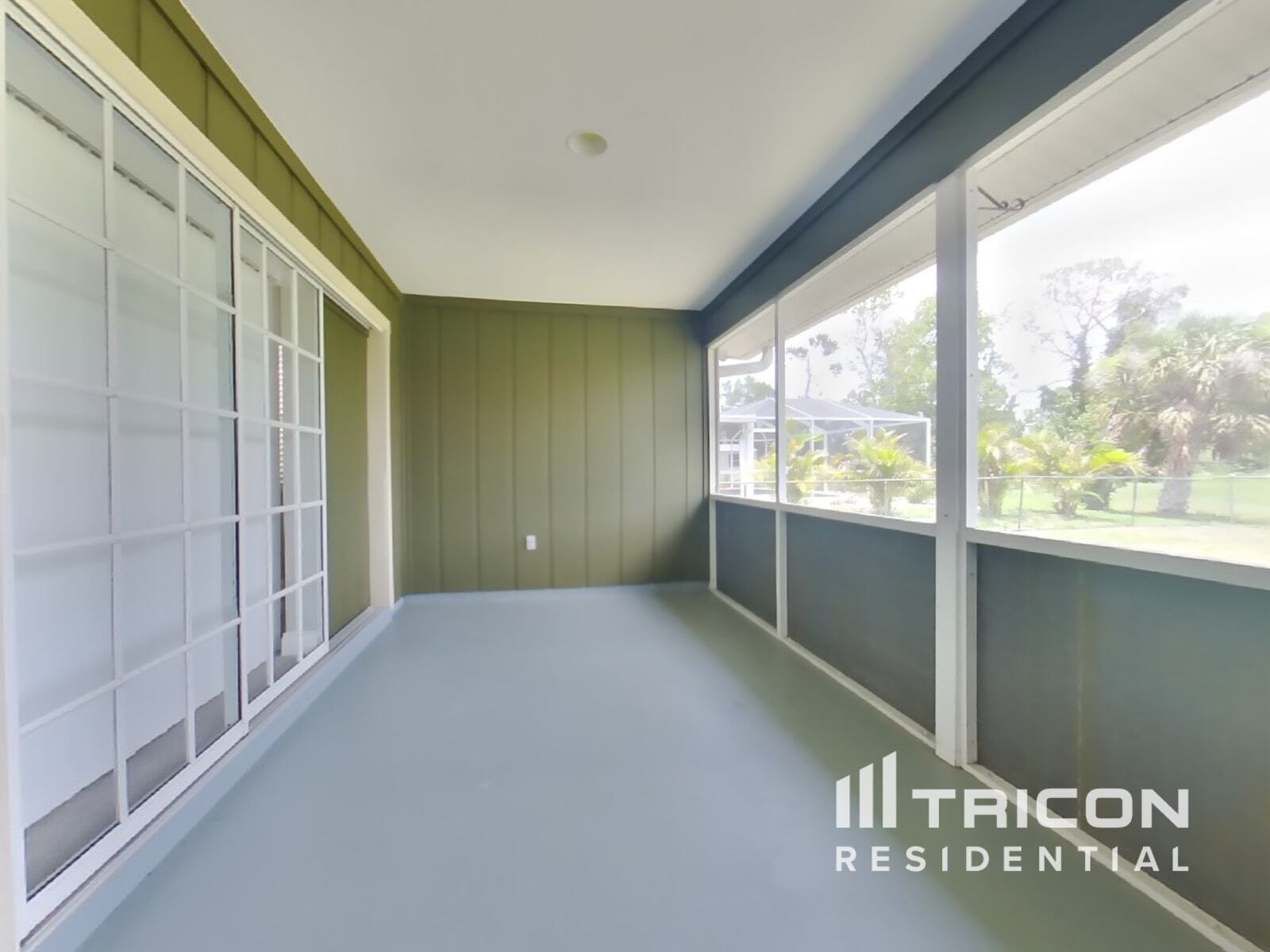 Building Photo - 3598 N Biscayne Dr