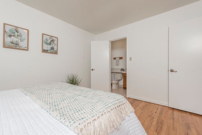 Building Photo - North Napa 4 bed 3 bath Home Available to ...