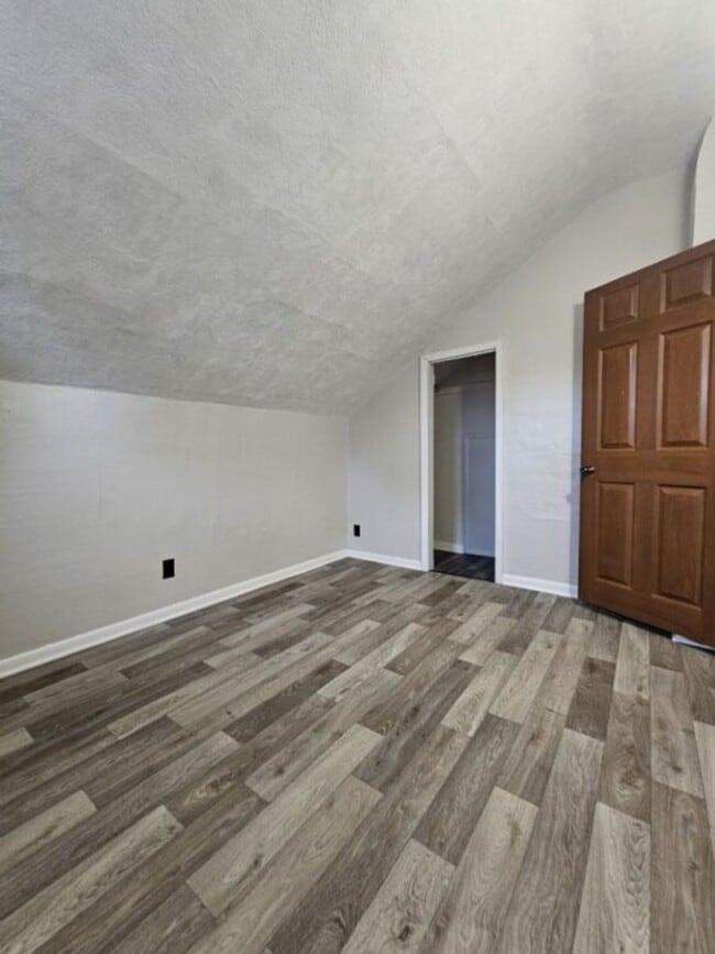 Building Photo - Updated 2 Bedroom (with flex/office space), 2.5 Bath Home with Attached Garage – $1,695/Month