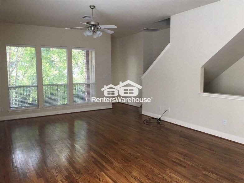 Building Photo - 4100 Blossom St