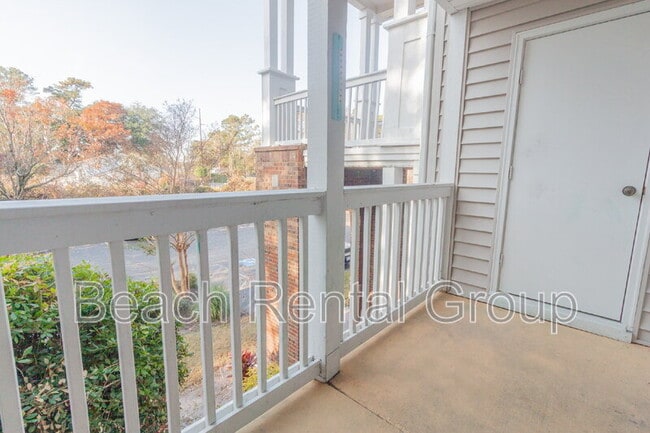 Building Photo - 3774 Hitchcock Way