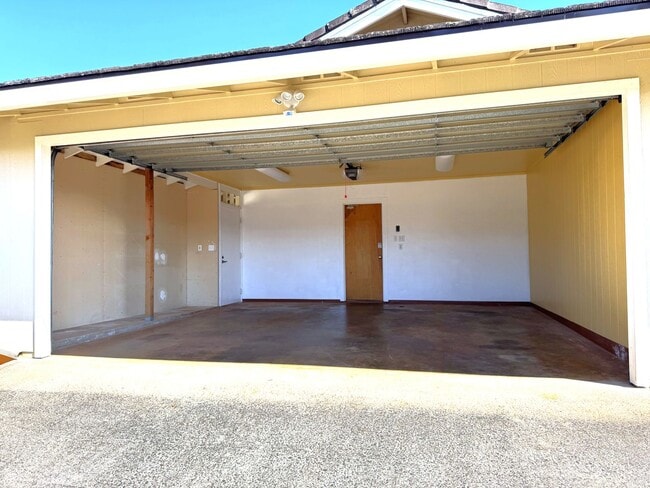 Building Photo - Newtown - Upgraded 3 bedroom, 2 bath singl...