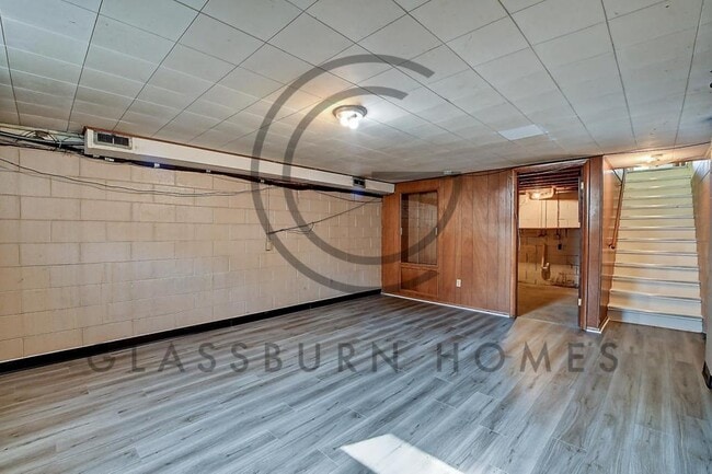 Building Photo - 3203 S Holt Rd