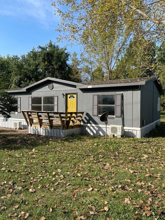 Building Photo - Upcoming Rental