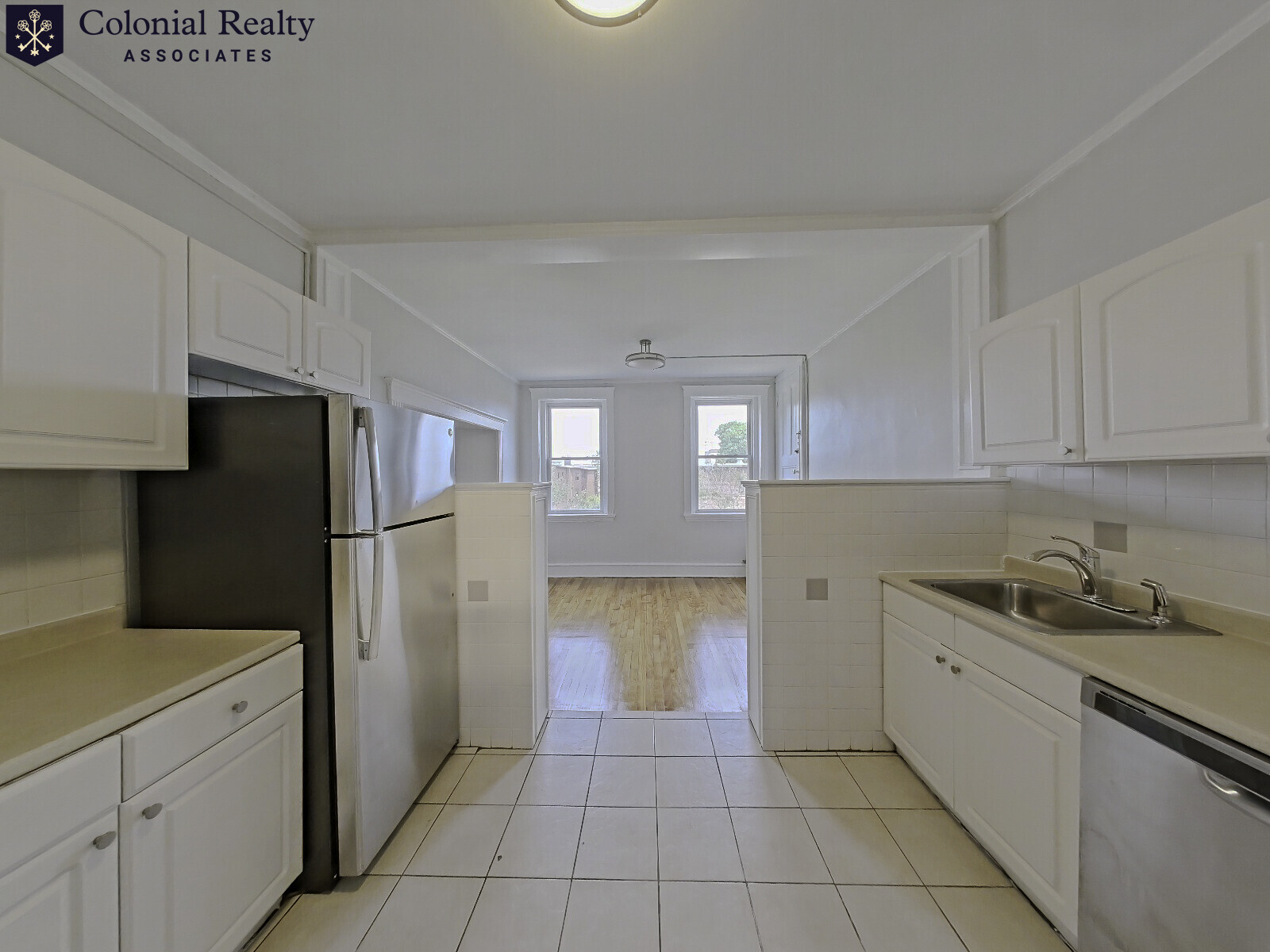 Building Photo - 330 St Paul St