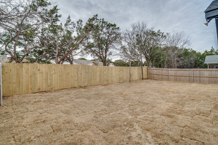 Building Photo - 2707 Brazos River Dr