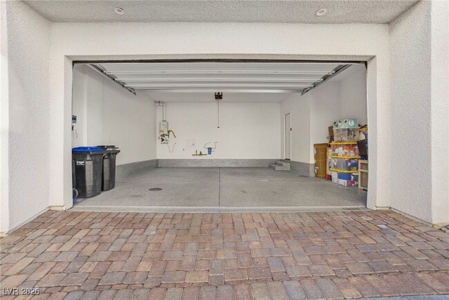 Building Photo - 11568 Kindle Corner Ave