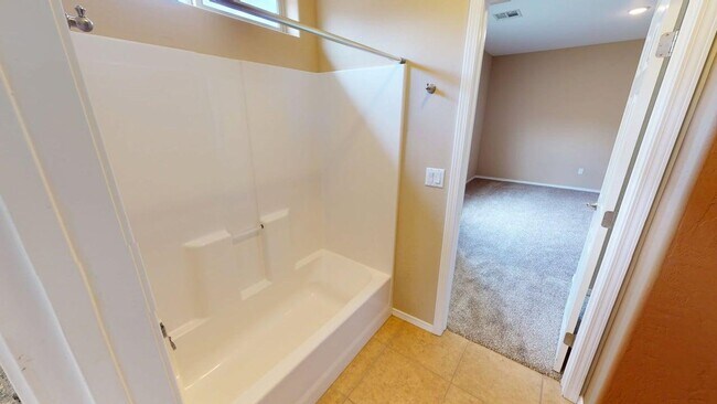 Building Photo - Spacious 4-Bed/3-Bath in Alamogordo, NM