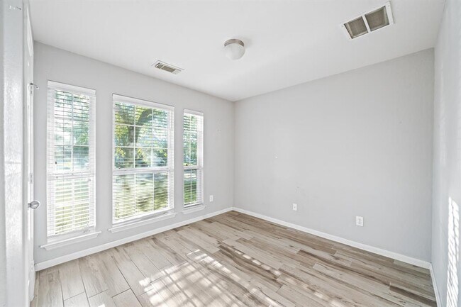 Building Photo - 9626 Winter Bloom Ln