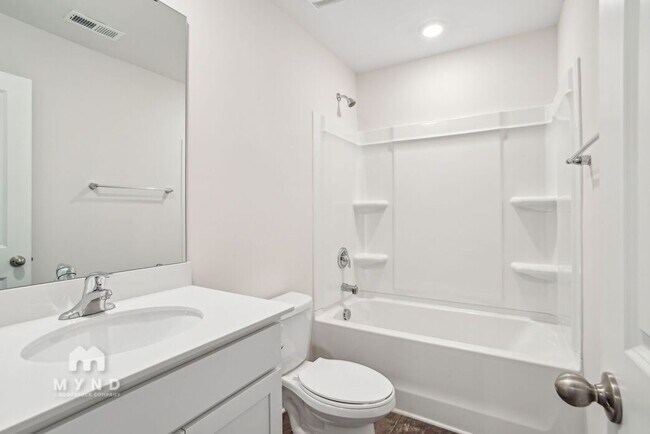 Building Photo - 2124 Ryker Davis Ln