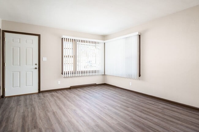 Building Photo - 3220/3222 Darwood Drive