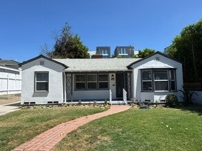 Building Photo - 4132 Vantage Ave