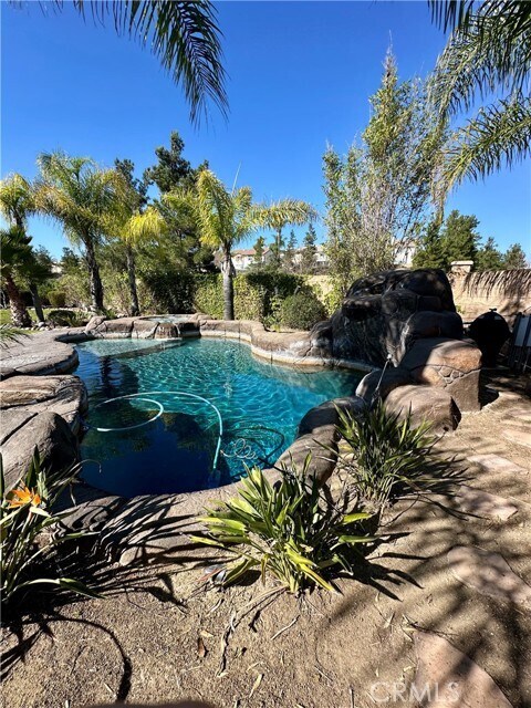 Building Photo - 31990 Pasos Pl